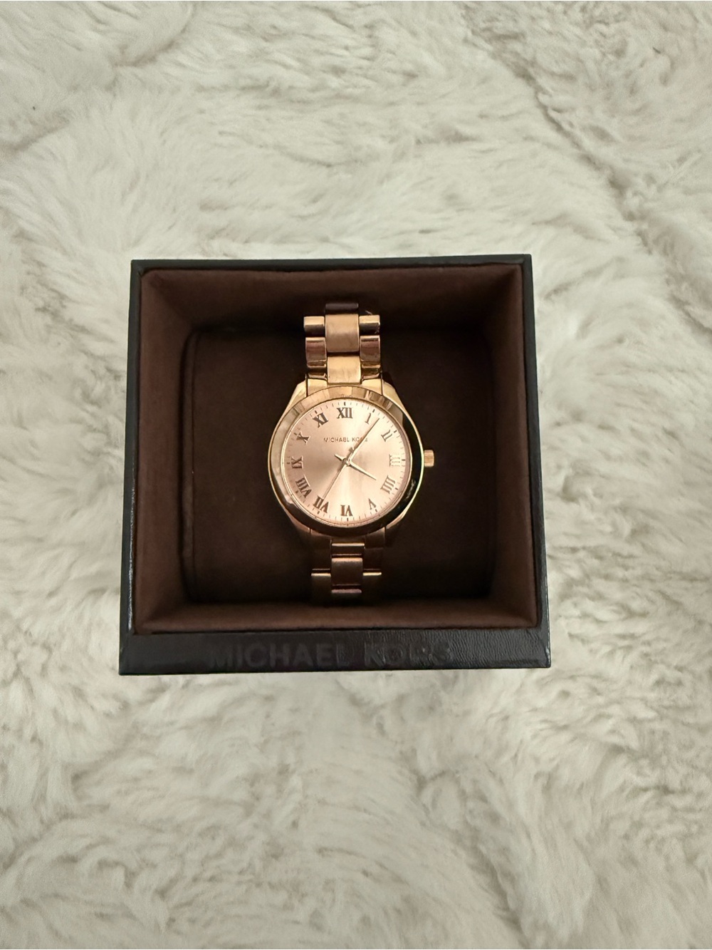 Michael Kors Rose Gold Womens Watch - Picture 2 of 3